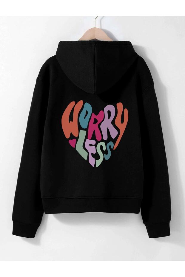 سترة سويت شيرت مطبوعة كبيرة الحجم من Worry Less - 1