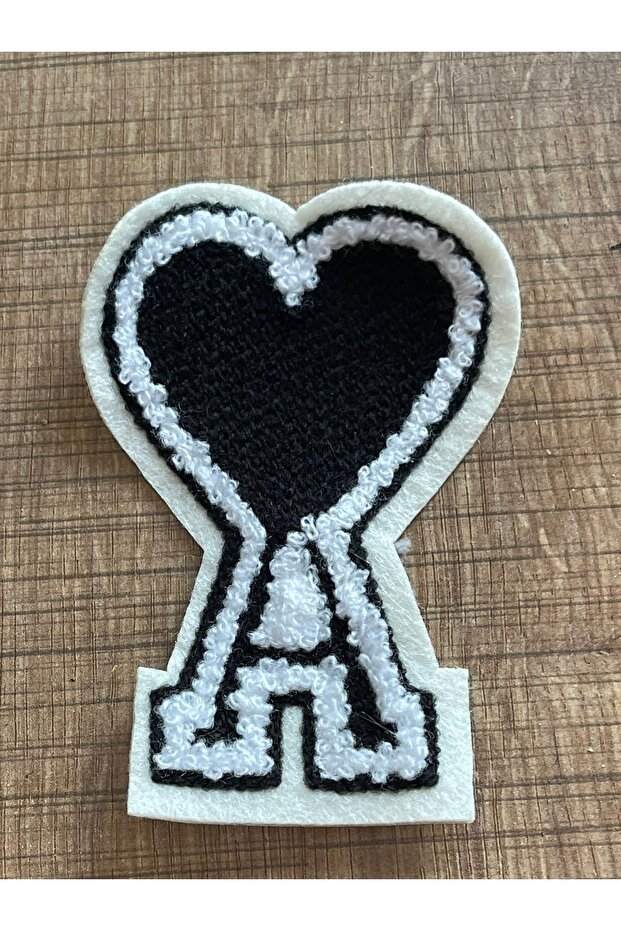 10x7 Cm Knitwear Heart And Letter A Applique Emblem Patch Size