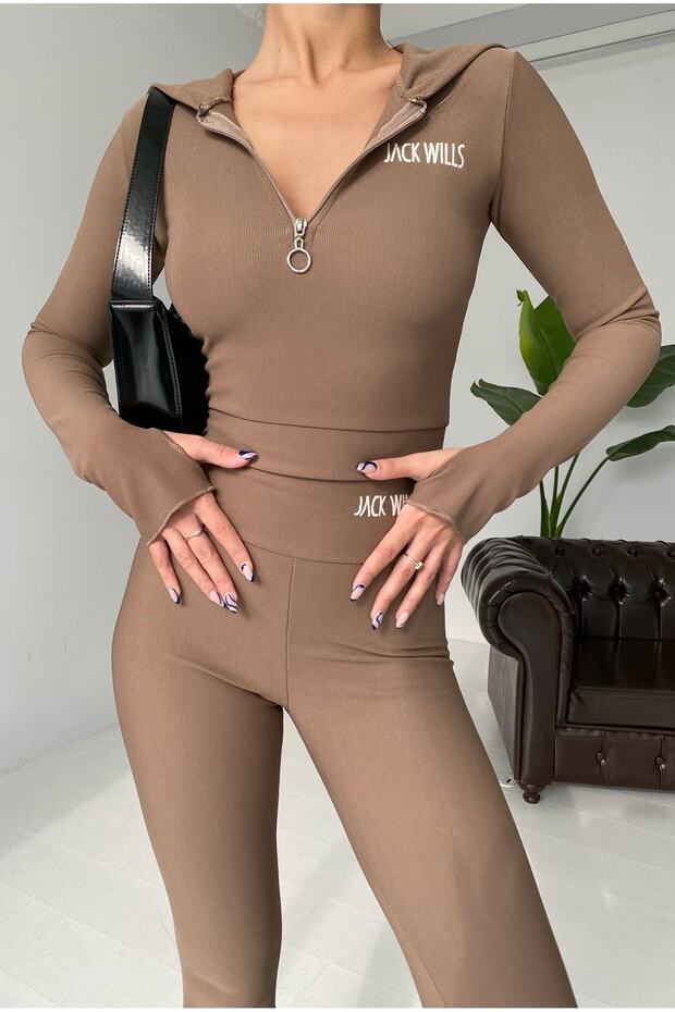 High Waist Mink Leggings with Bodice Providing a Tightened Look and Hand-Cut Mink Bustier Set 001