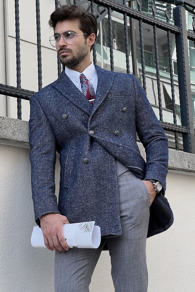 Slim Cut Special Design Metal Buttoned Wool Double Breasted Coat