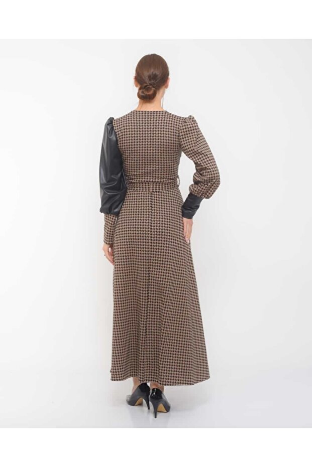 Kožna haljina sa patchwork dizajnom - 7