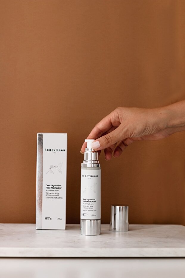 Deep Hydration Face Moisturizer - 1