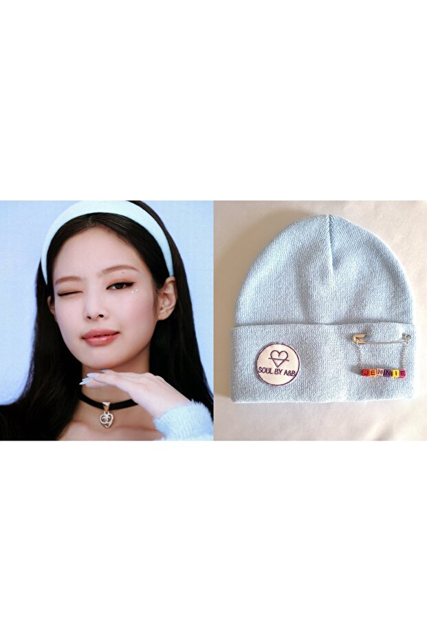 قبعة Blackpink Jennie Beanie باللون الأزرق الفاتح