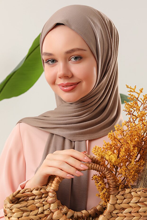 حجاب شال قطن ممشط بيج