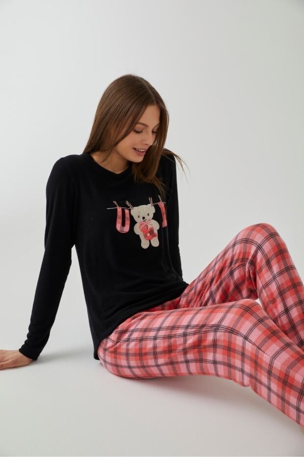 Siyah Aplikeli Pembe Ve Ekose Pijama Takımı - 1