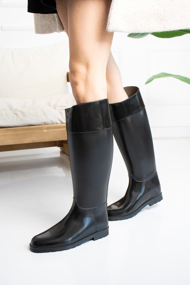 Women's Rain Boots Waterproof Black Color