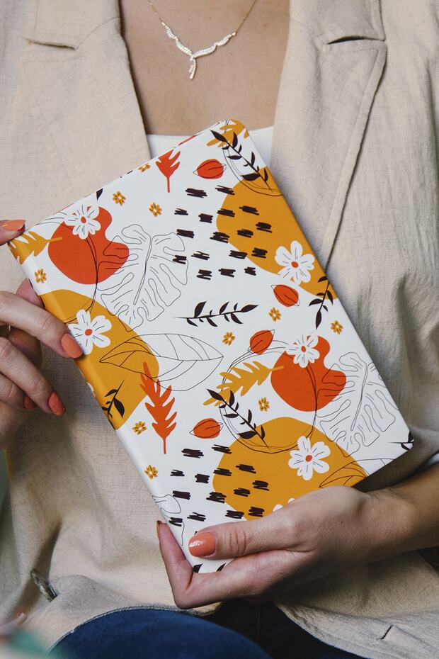 دفتر ملاحظات منقط بغطاء صلب/ جدول أعمال غير مؤرخ - مجلة رصاصة - 2