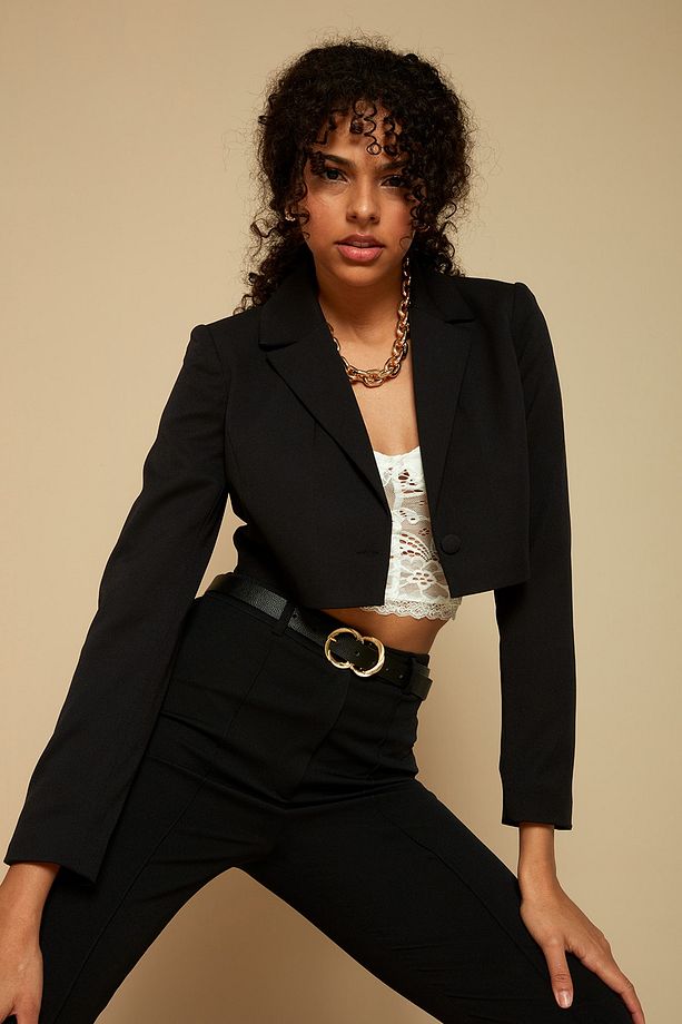 Kadın Siyah Tek Düğme Kapamalı Crop Blazer Ceket - 4