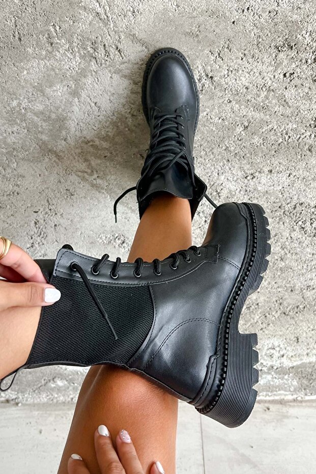 حذاء بارك جلد أسود - 1