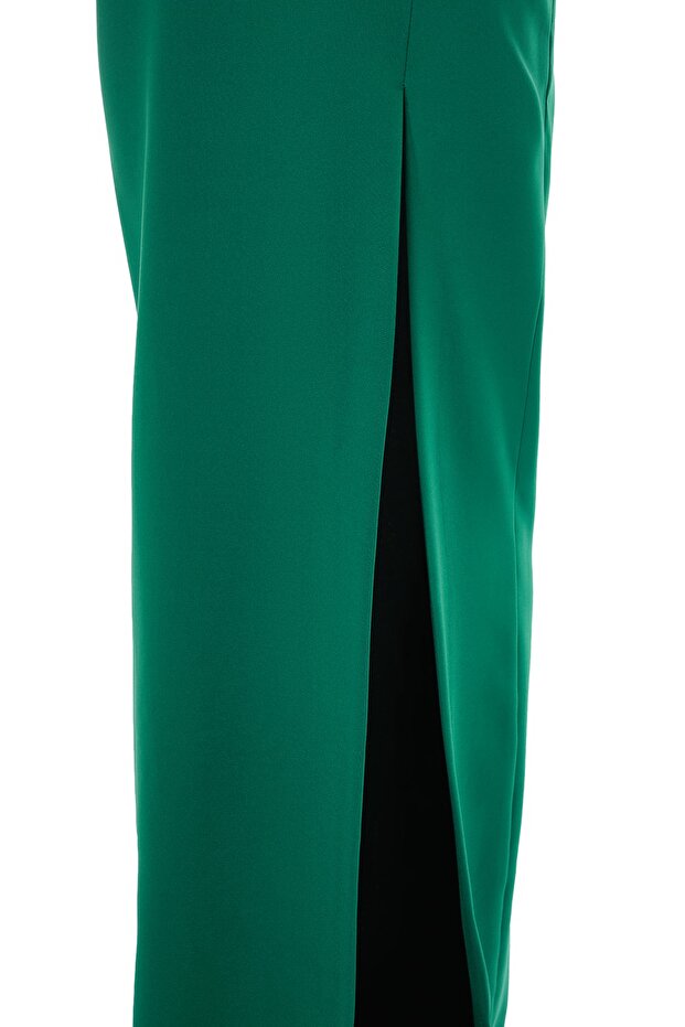 Smaragdově zelené dlouhé večerní šaty s límečkem TPRSS20AE0295 - 7