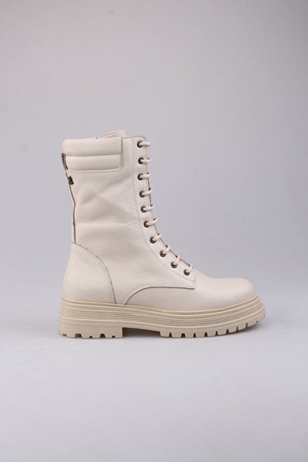 Kadın Bot 2152106 - 1