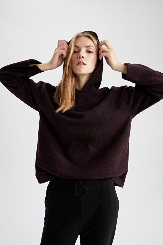 Hooded Basic Sweatshirt - 1