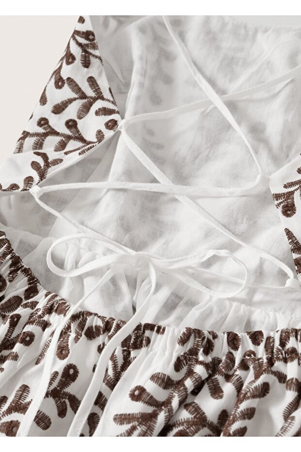 Işlemeli Sırtı Açık Elbise - 5