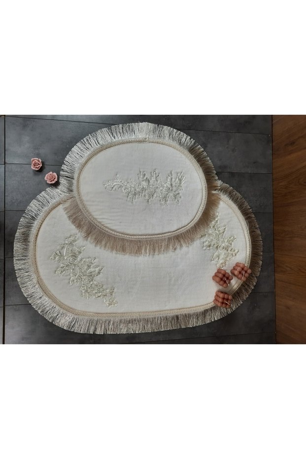 Algeria 2-Piece Cream French Lace Bath Mat - Tufted Dowry Toilet Seat Set