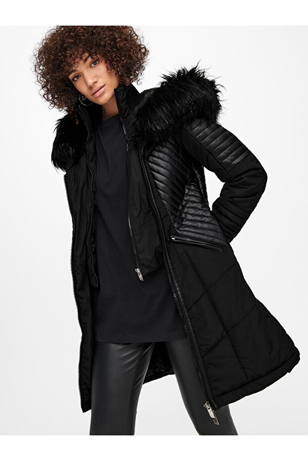 Leather and Fur Detailed Long Coat 15160168