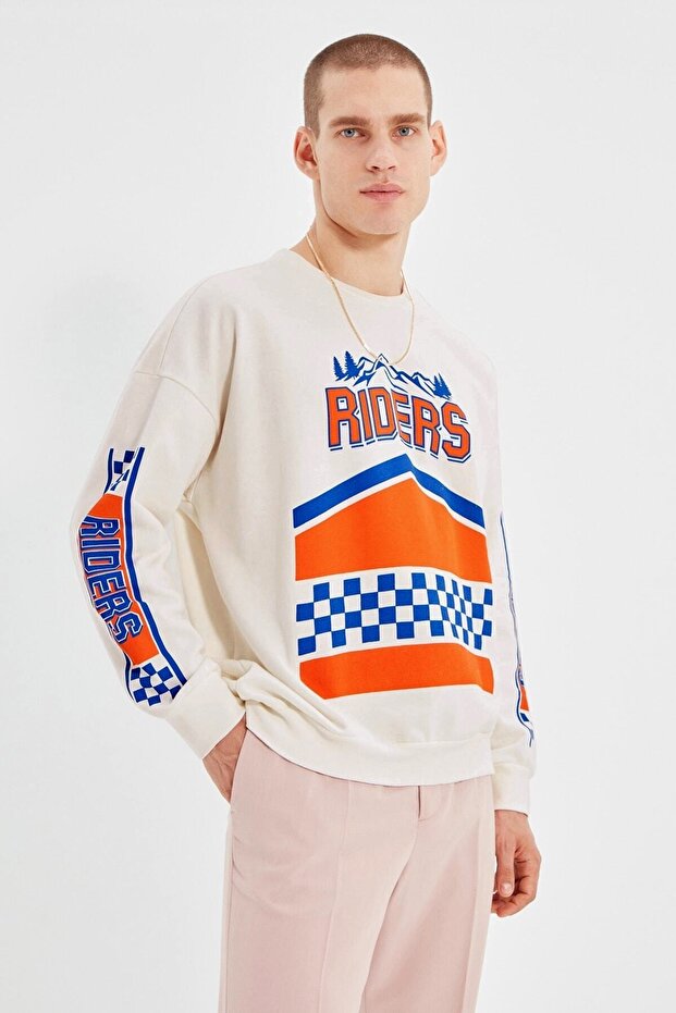 Ekru Oversize/Geniş Kesim Uzun Kollu Baskılı Sweatshirt TMNAW22SW0579 - 2