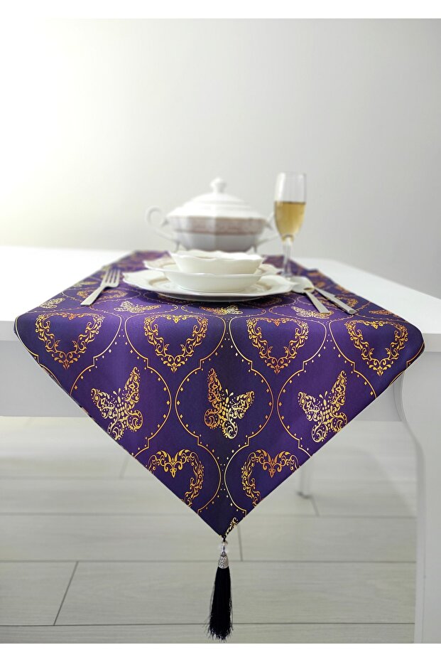 Double Sided Tassel Runner Special Design