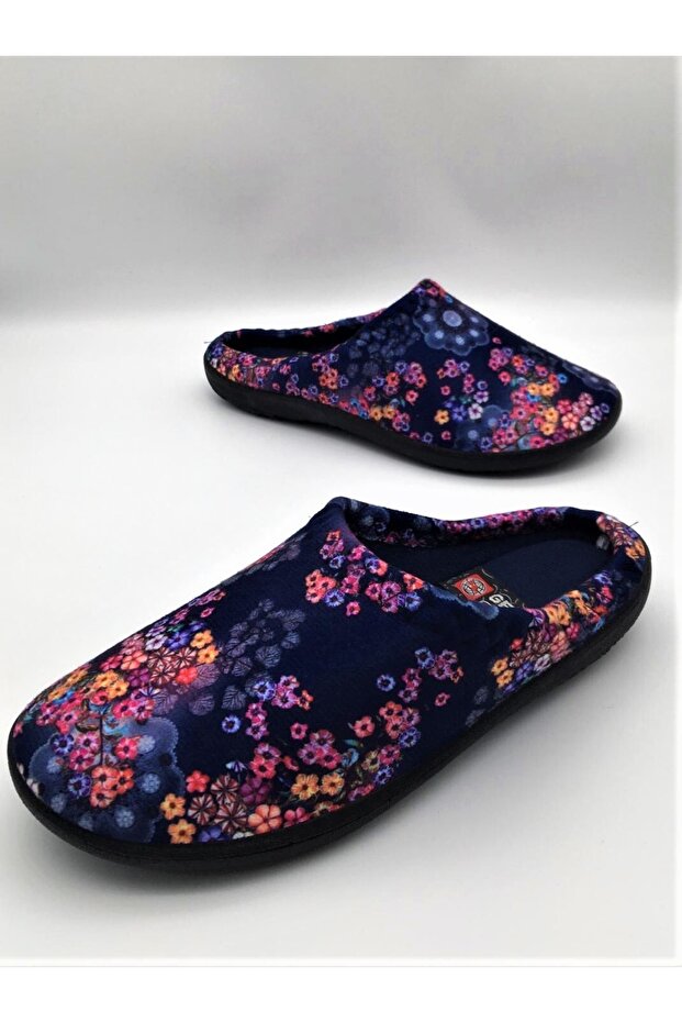 Kışlık Ev Terliği - 1