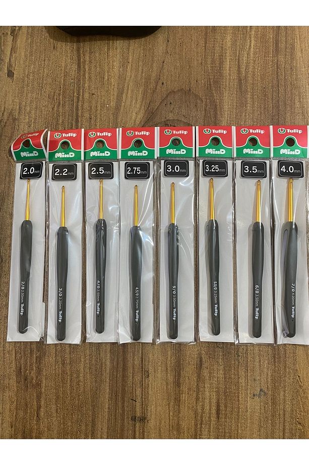 Etimo 2.00 - 2.2 - 2.50 - 2.75 - 3 - 3.25 - 3.50 - 4 Mm Yumuşak Saplı Yün Tığ - (8 Adet) - 1