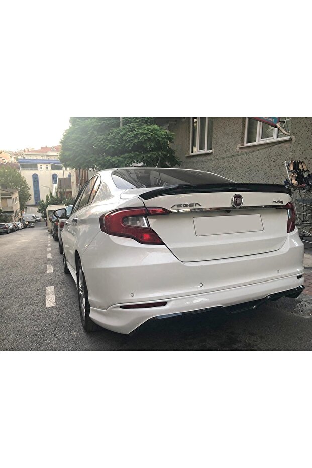 Fiat Egea Spoiler (plastik) - 1