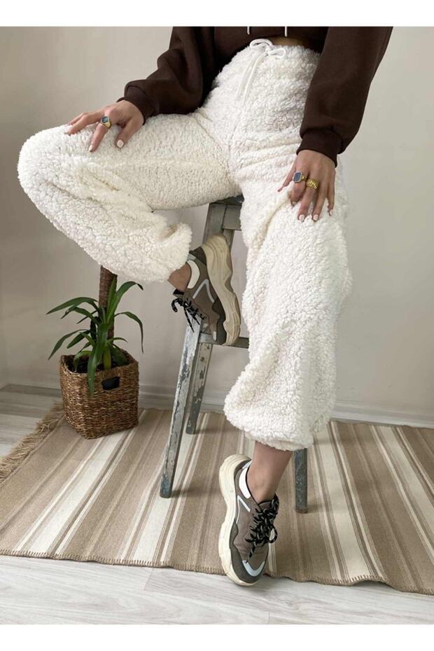 بنطال رياضي قطيفة - 1