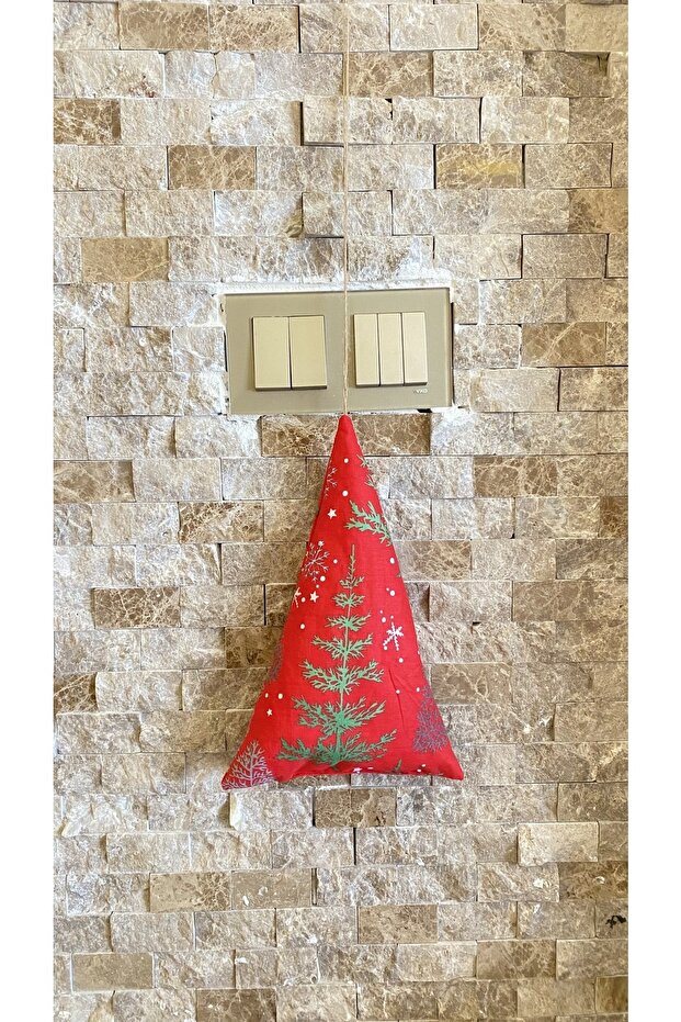 شجرة صنوبر حمراء منقوشة على شكل شجرة صنوبر لعيد الميلاد - 3