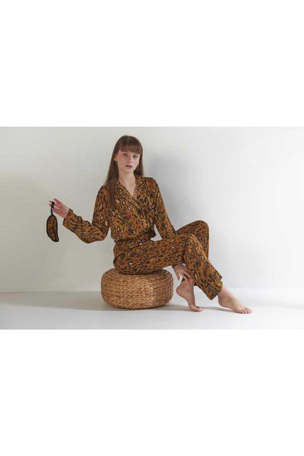 Leopard Patterned Satin Pajama Set - 4
