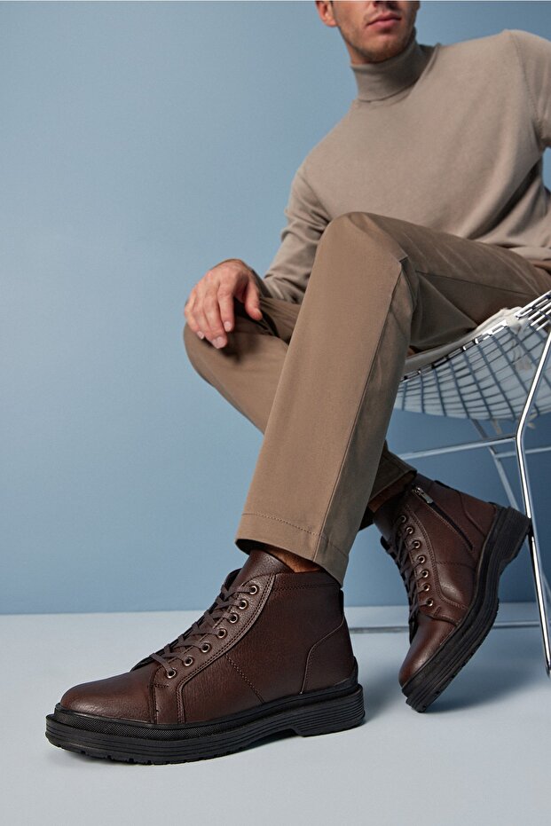 Brown Men's Boots & Booties 02BOY252480A480