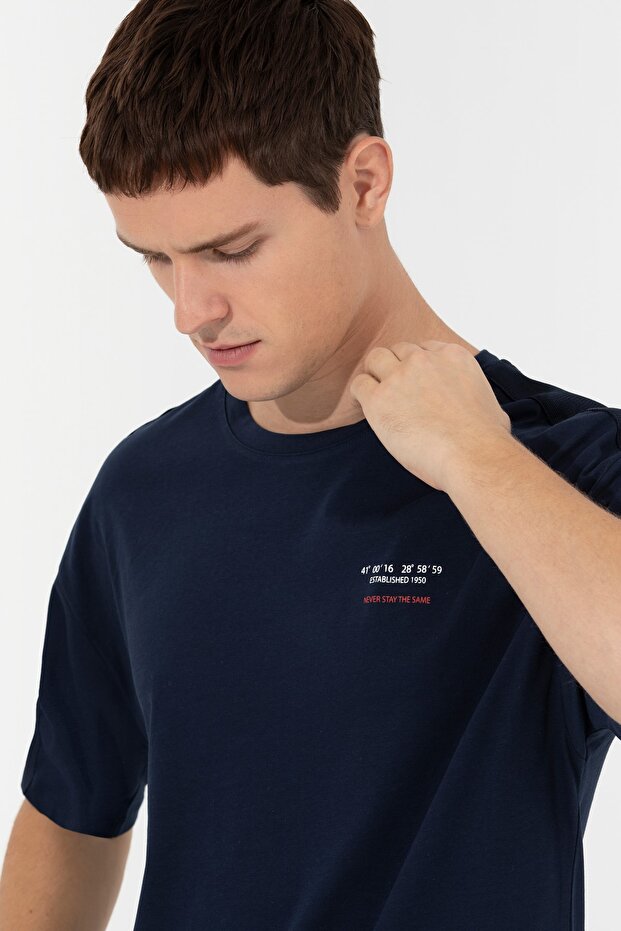 Men's Navy Blue T Shirt