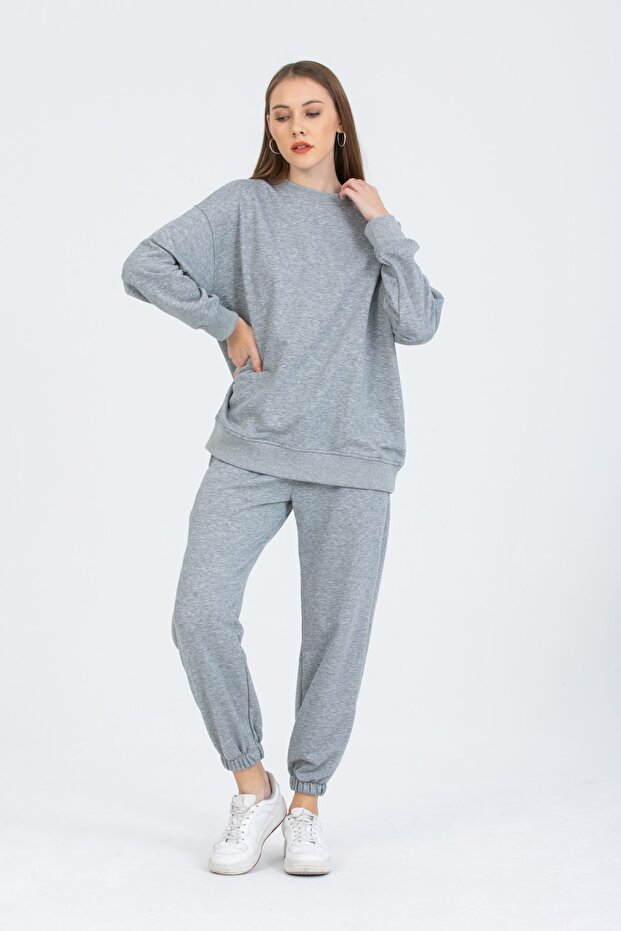 طقم رياضي رمادي 3 خيوط نسائي - 4