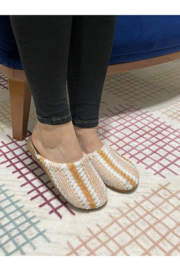 Kışlık Ev Terlik - 4