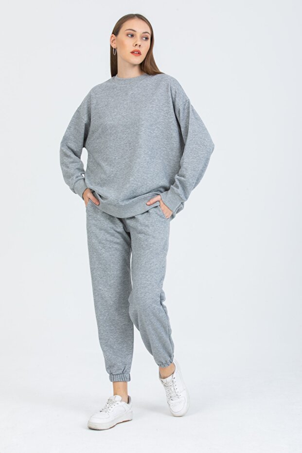 طقم رياضي رمادي 3 خيوط نسائي - 1