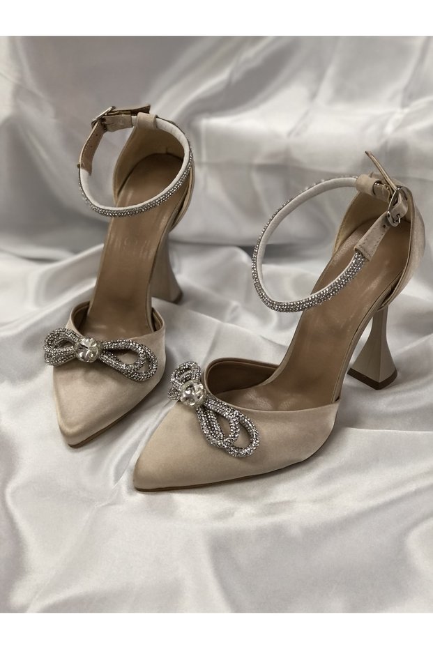 Irına Satin Jewelled Bow Stiletto