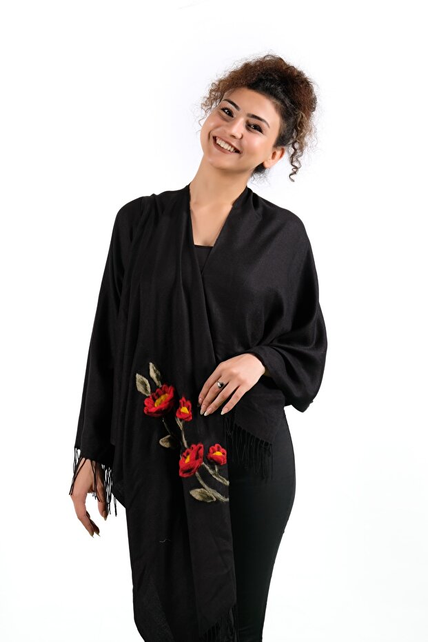 Keçe Işlemeli Şal - 1