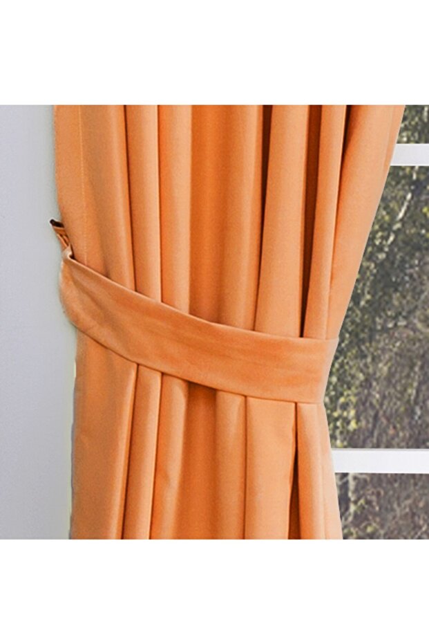 Background Curtain Orange 1-2,5 Medium Tight Pleat
