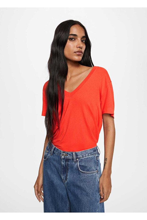 V Yaka Dökümlü Tişört - 1