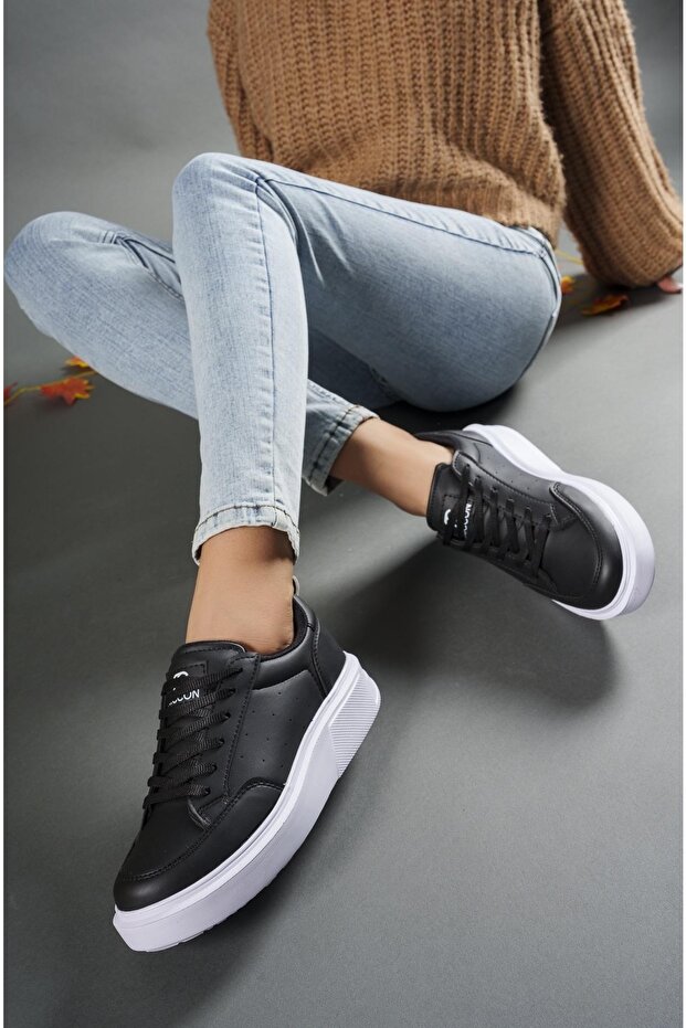 Women's Sneakers0012148 Black and White