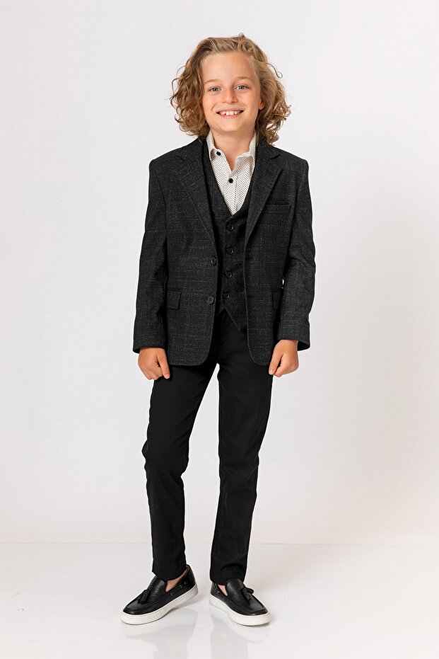 سترة سوداء للأولاد - 1