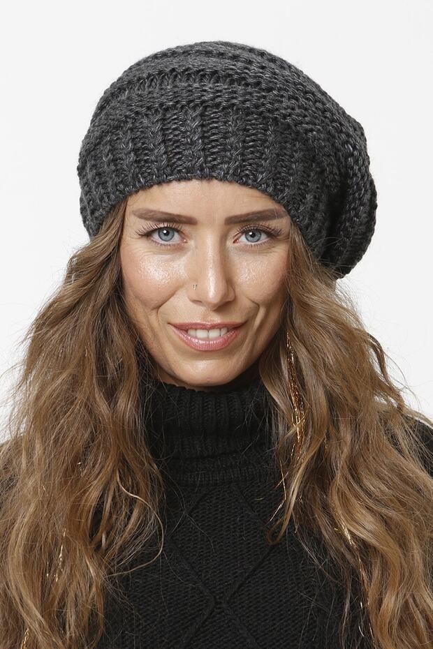 Knitwear Knitted Beanie with Neck Collar Feature Women's Winter Knitted Colored Hat