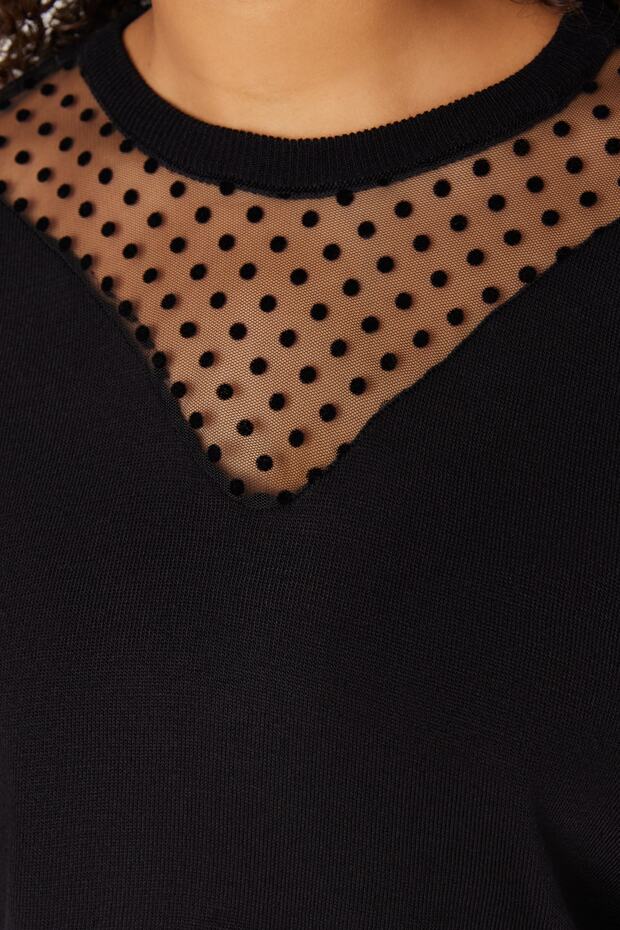 Czarny, tiulowy, szczegółowy sweter z cienkiej dzianiny z niskimi ramionami TBBAW23AN00185 - 3