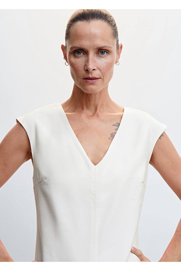 V Yakalı Kısa Elbise - 6