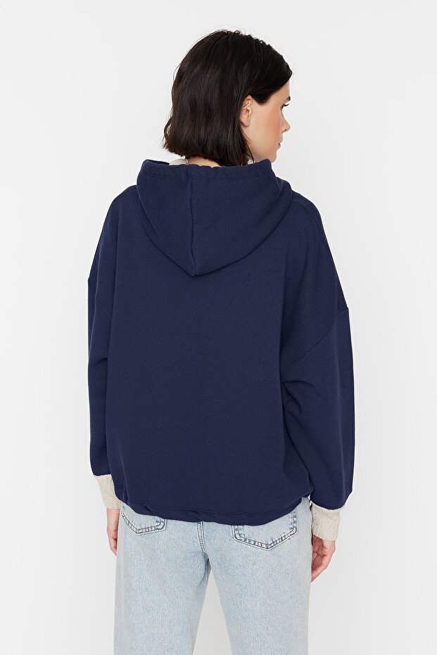 Lacivert Kalın İçi Polarlı Triko Bant Detaylı Kapüşonlu Örme Sweatshirt TWOAW22SW1806 - 7
