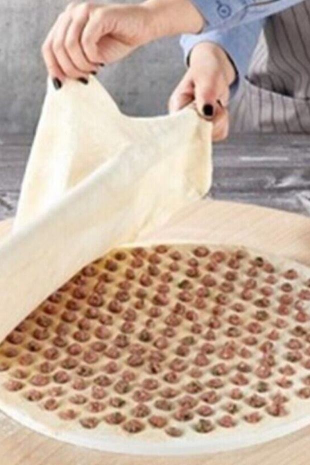 Practical Hexagonal and Triangular Ravioli Mold Dough Cutting Apparatus XL 40 cm Set of 2 - 4