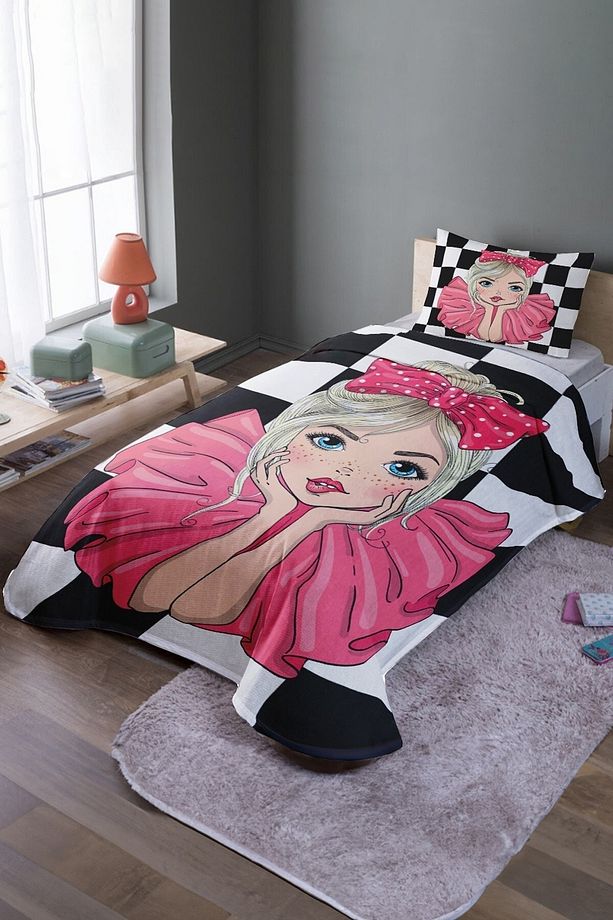 Modacı Kız Desenli Tek Kişilik Yatak Örtüsü Ve Pike Takımı - 1