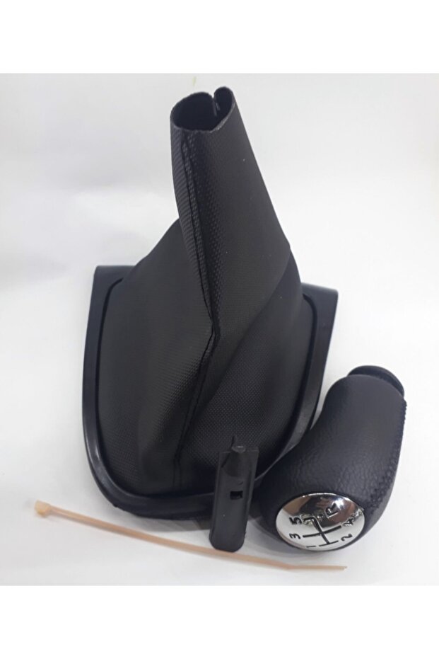 Renault Clio 4 After 2012 Renault Clio 4 Gear Knob and Shift Gaiter (Black Leather & Black Stitch)