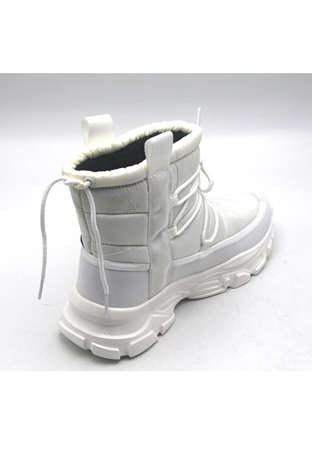 Delta Kadın Bot - 1