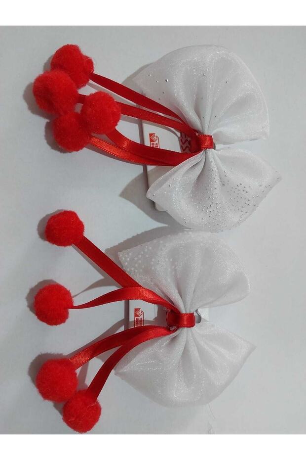 Bow Pompom Buckle