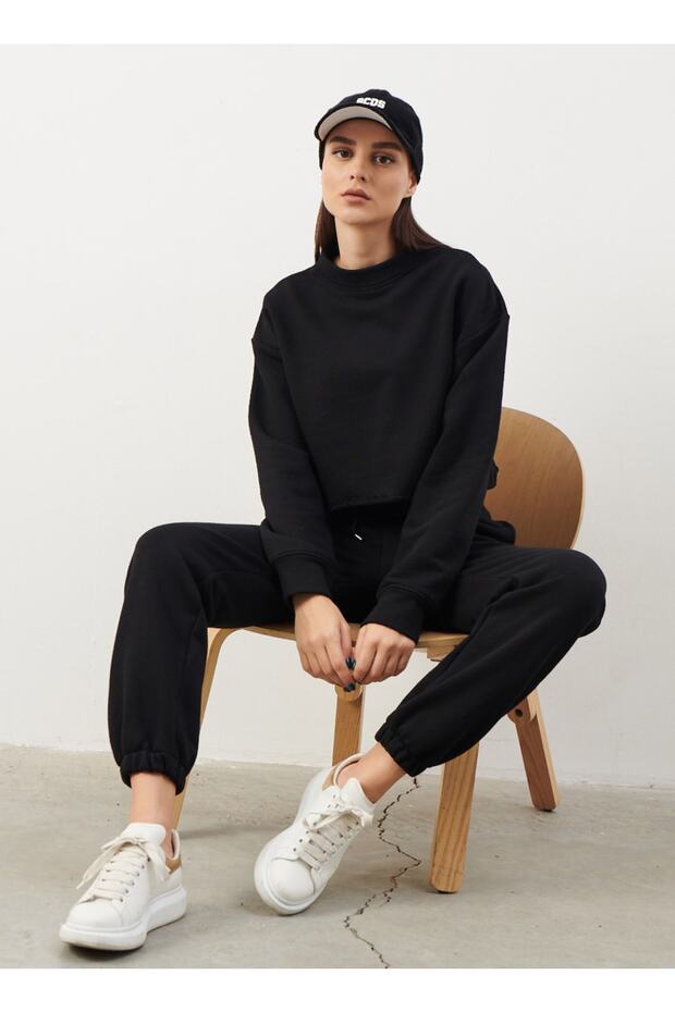 Crop Sweatshirt