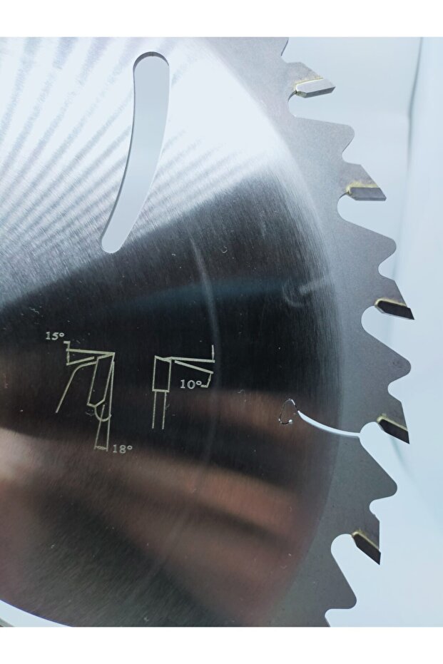 Elmas Uçlu Bg Form Ağaç Testeresi 300 X 3,2 X 30 Mm Z28 - 3