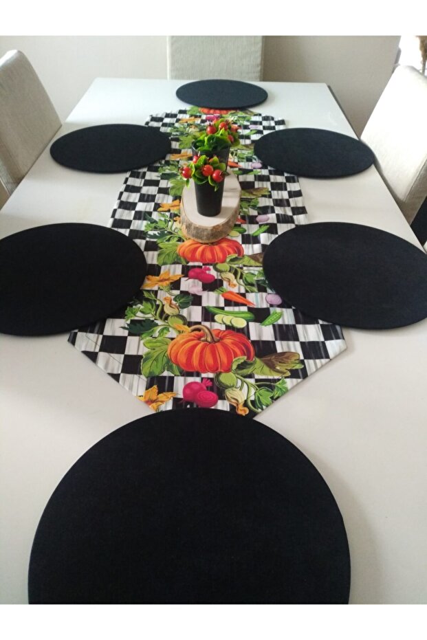 Checker Makkenzie Pumpkin Pattern Tasseled Runner 6 Black Supla American Service Set
